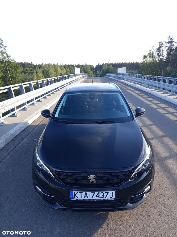 Peugeot 308 1.5 BlueHDi Allure S&S EAT8 - 18
