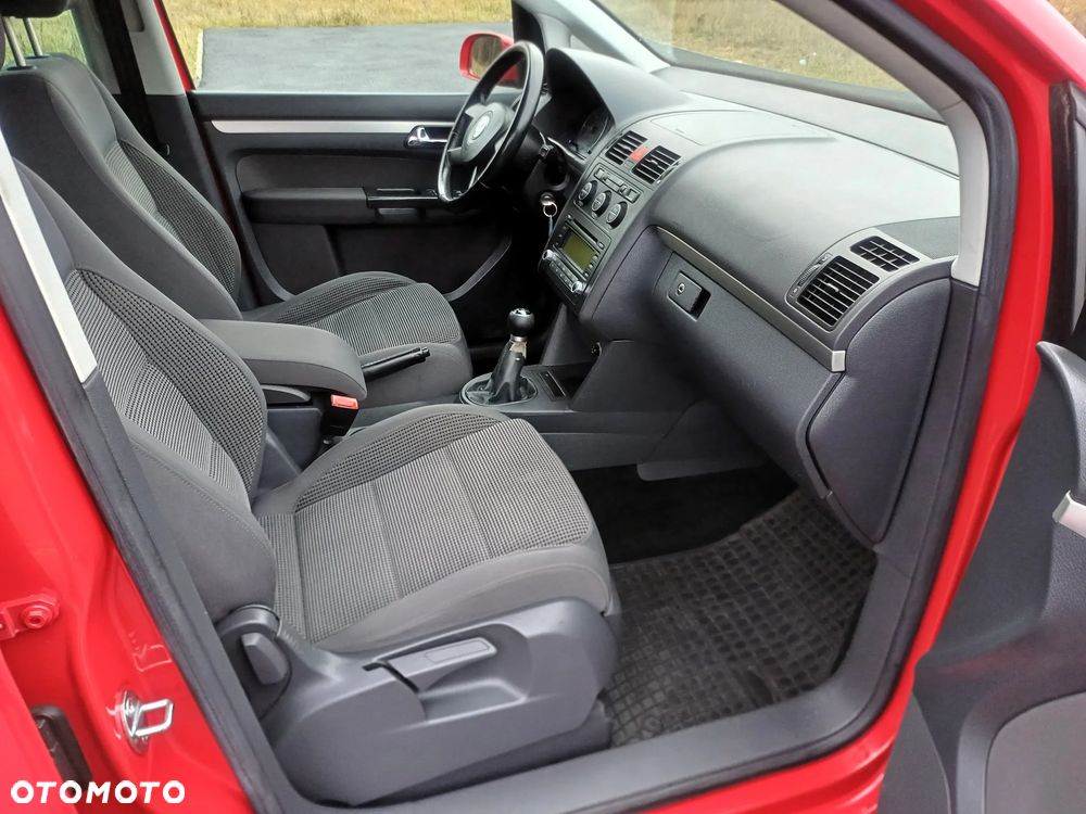 Volkswagen Touran 1.9 TDI Highline - 19