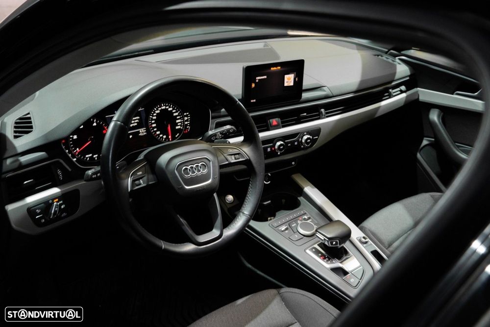 Audi A4 Avant 35 TDI S tronic - 12