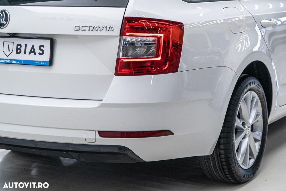 Skoda Octavia Combi 1.0 TSI DSG Style - 37