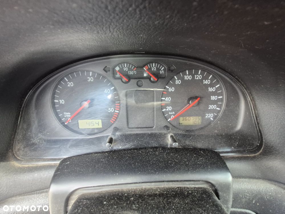 Volkswagen Passat 1.9 TDI - 1