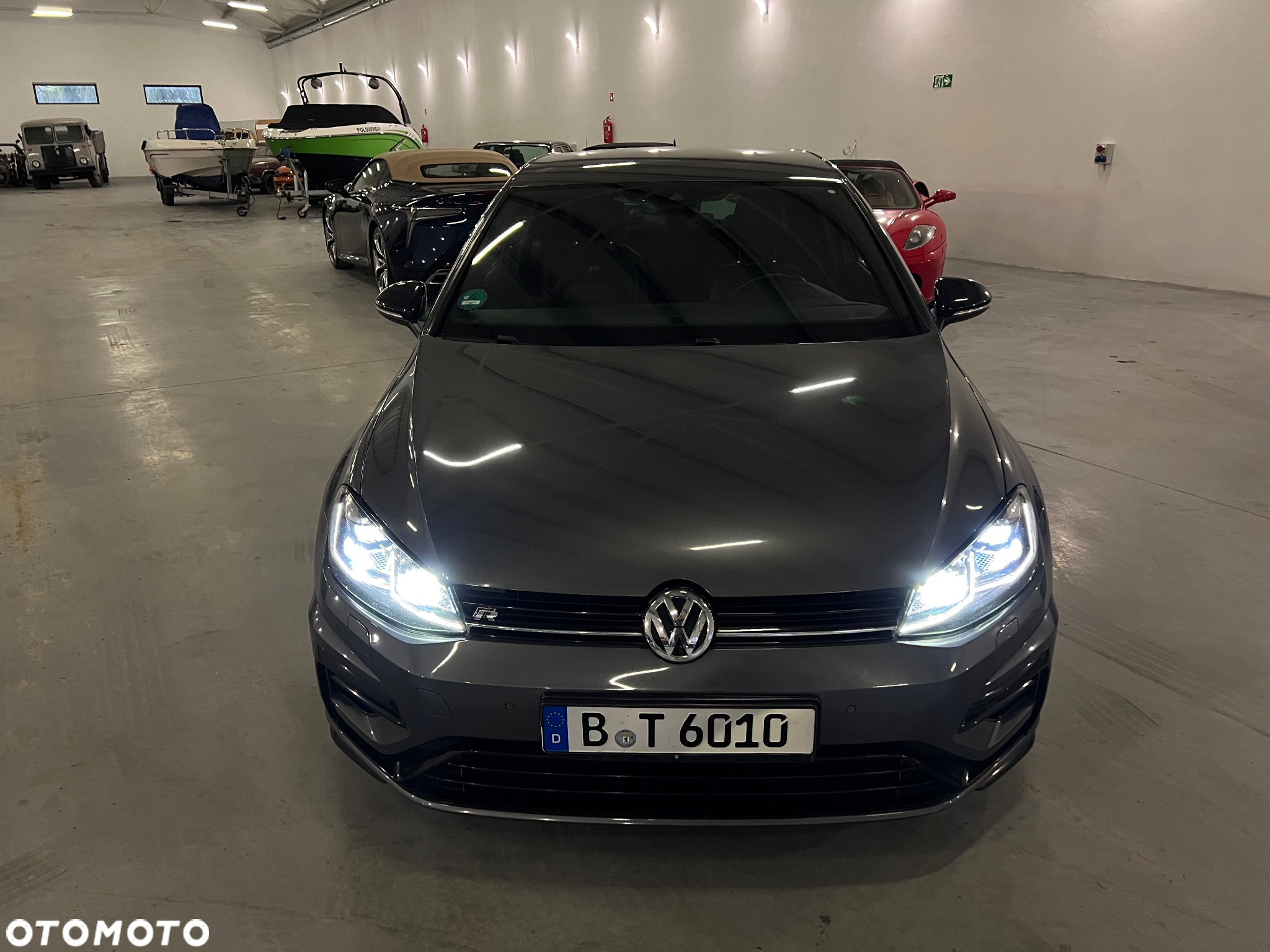 Volkswagen Golf R 4Motion (BlueMotion Technology) - 10