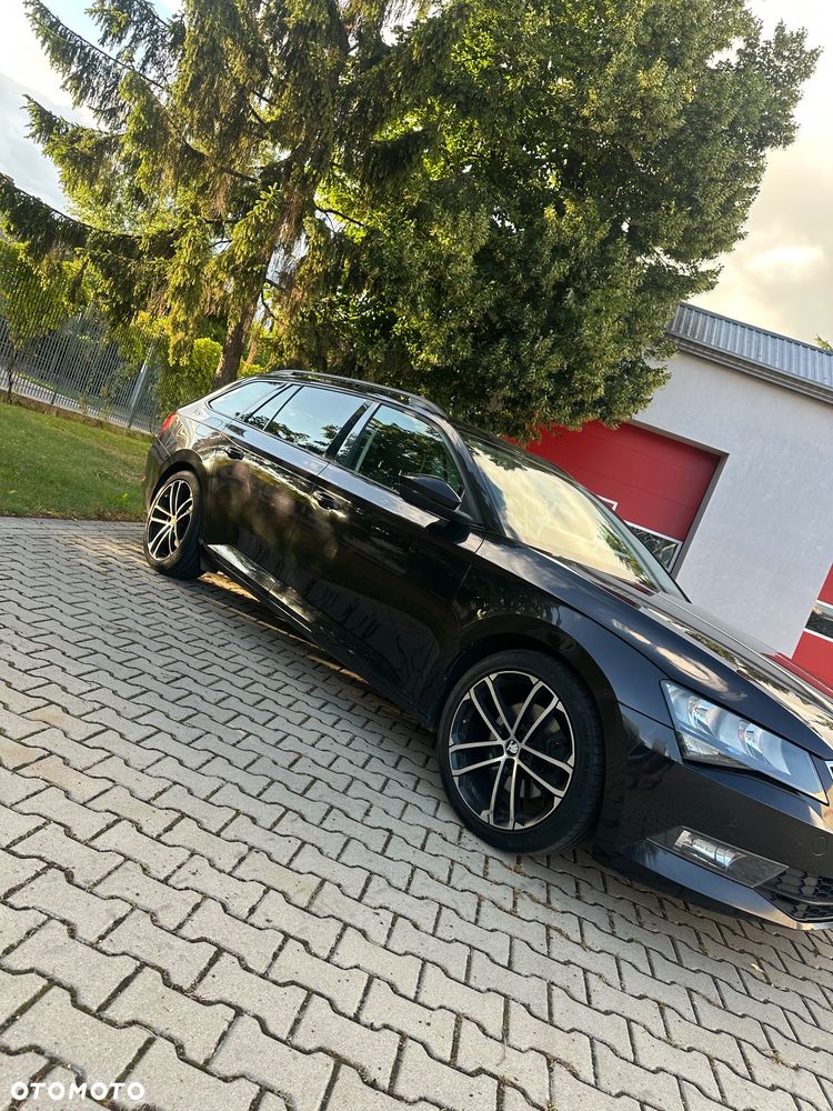 Skoda Superb 2.0 TDI Active DSG - 11