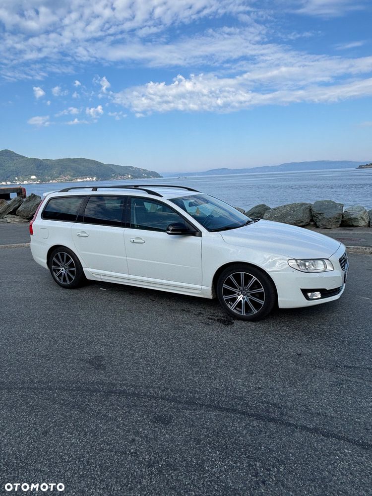 Volvo V70 D2 Summum - 15