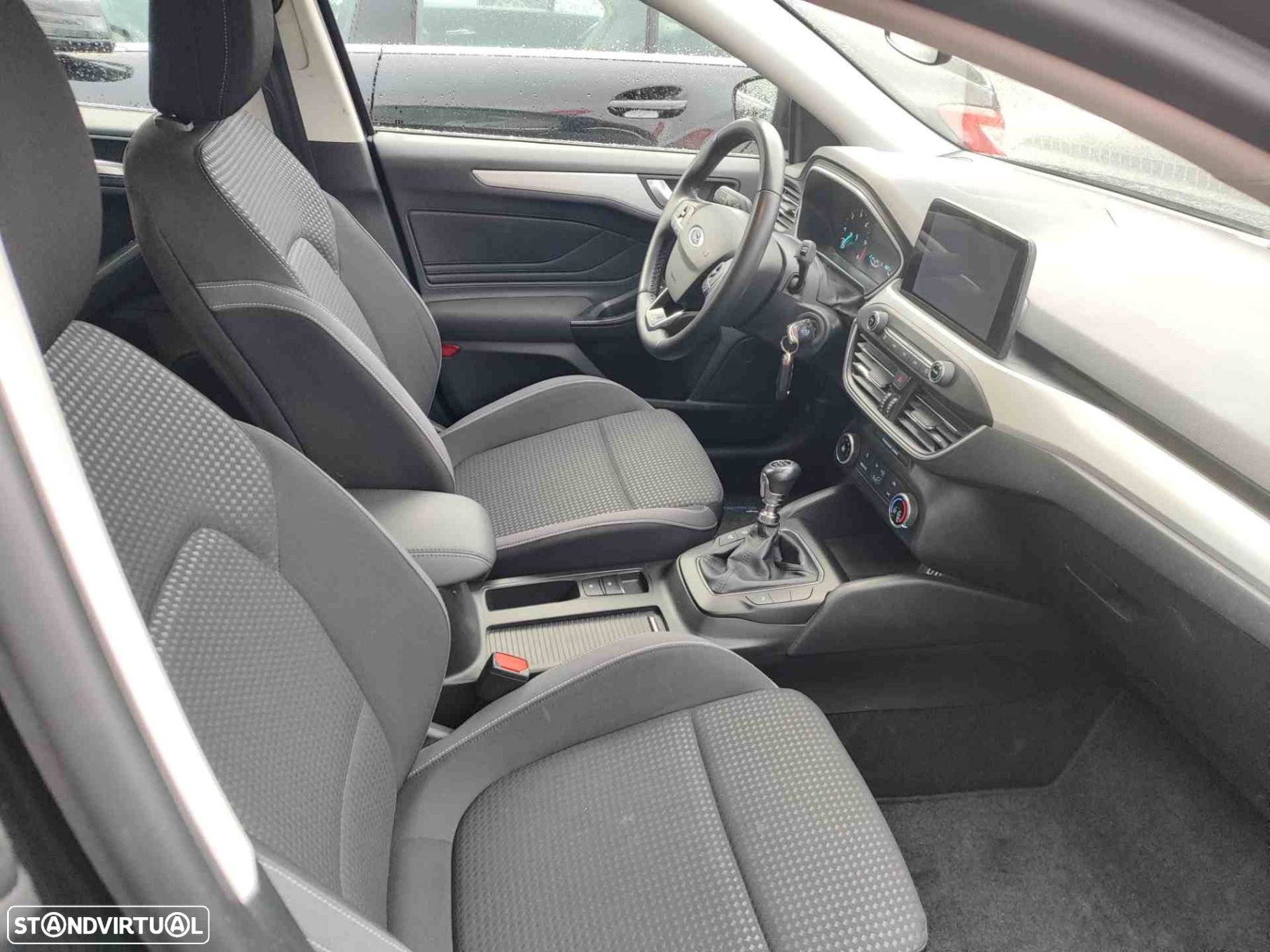 Ford Focus 1.5 TDCi EcoBlue Connected - 6