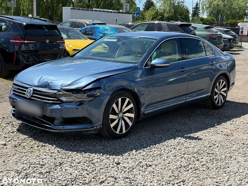 Volkswagen Passat 2.0 TDI Bi-Turbo BMT 4Mot Highline DSG - 9