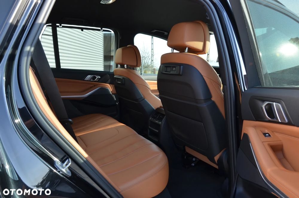 BMW X5 xDrive45e - 16