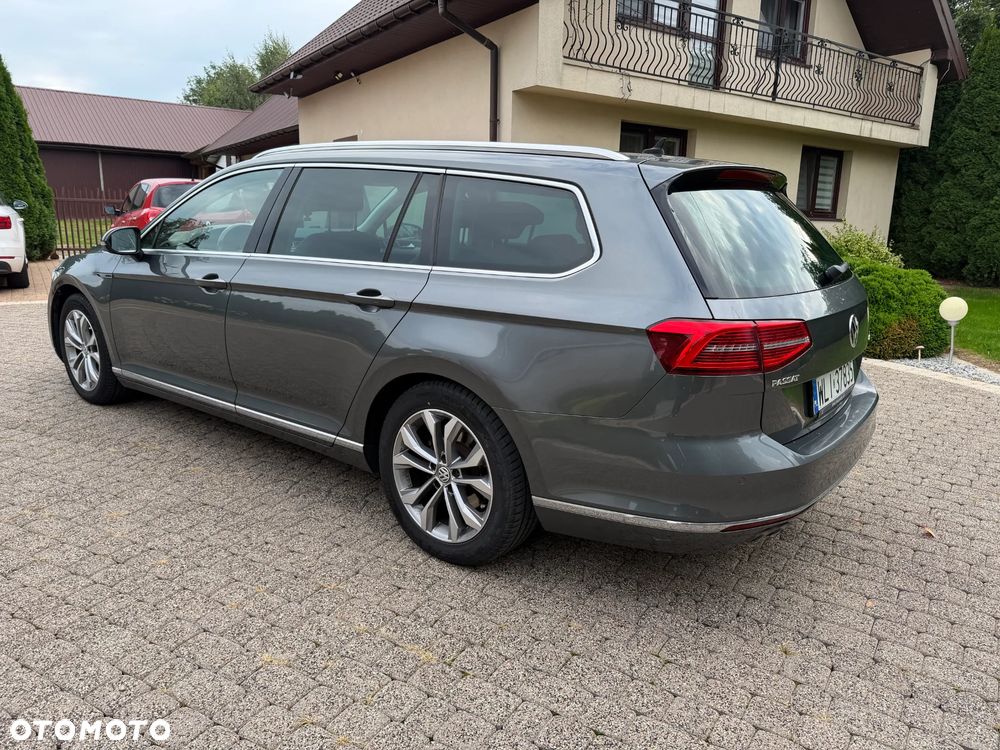 Volkswagen Passat 2.0 TDI SCR 4Mot DSG Highline - 4