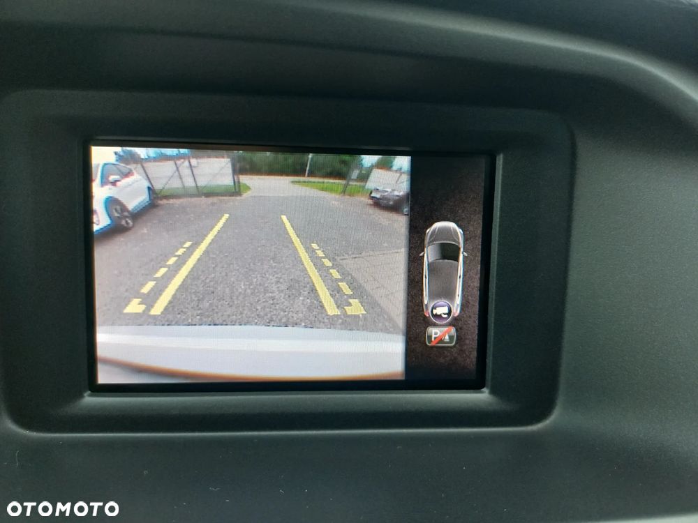 Volvo V40 D3 Momentum - 28
