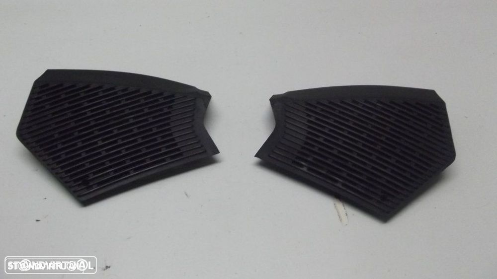 Mercedes W123 tampas das colunas - 1