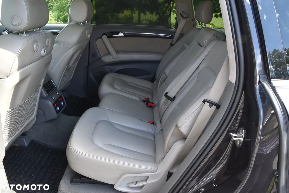 Audi Q7 - 18