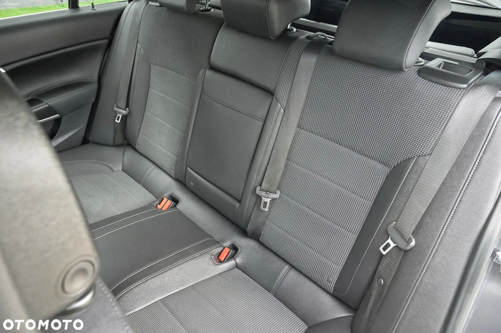 Opel Insignia 2.0 CDTI Cosmo - 26