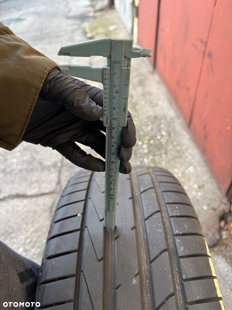 Kompletne opony Skoda Superb 3 Trinity 8x19 5x112 ET44 antracyt Hankook 235/40 R19 - 21