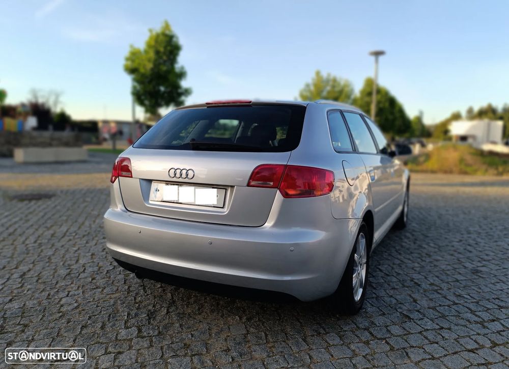 Audi A3 Sportback 1.6 FSi - 4