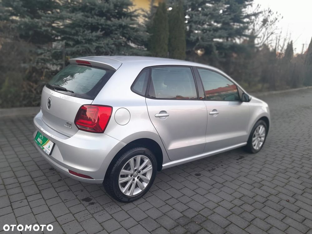 Volkswagen Polo 1.4 TDI (Blue Motion Technology) Comfortline - 4