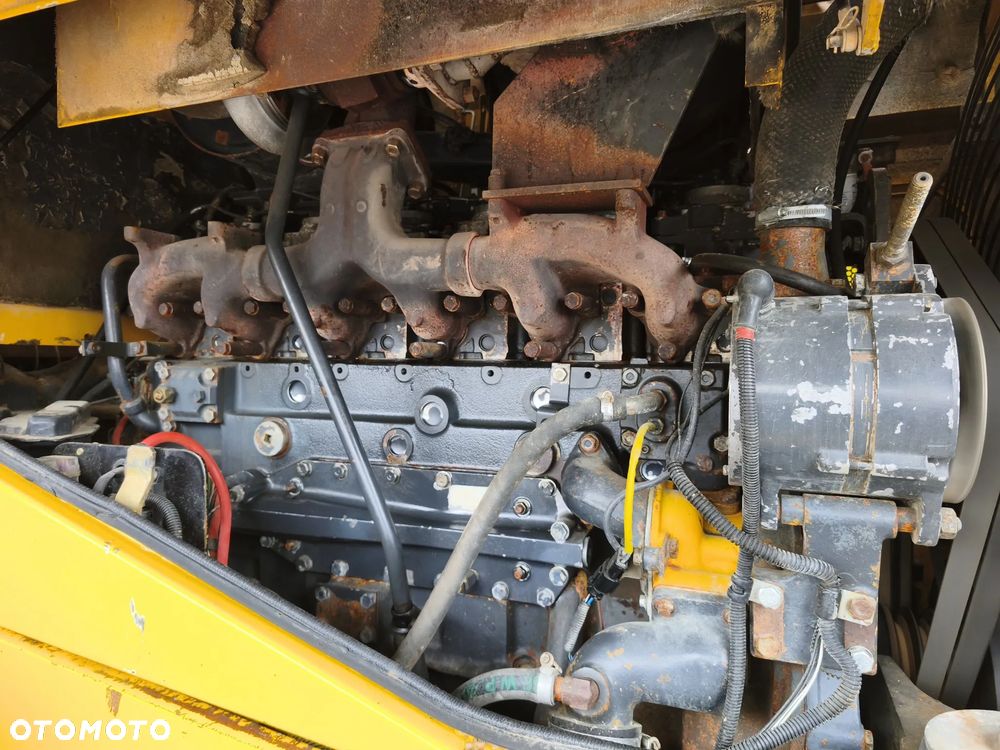 Komatsu WA470-3H - 7