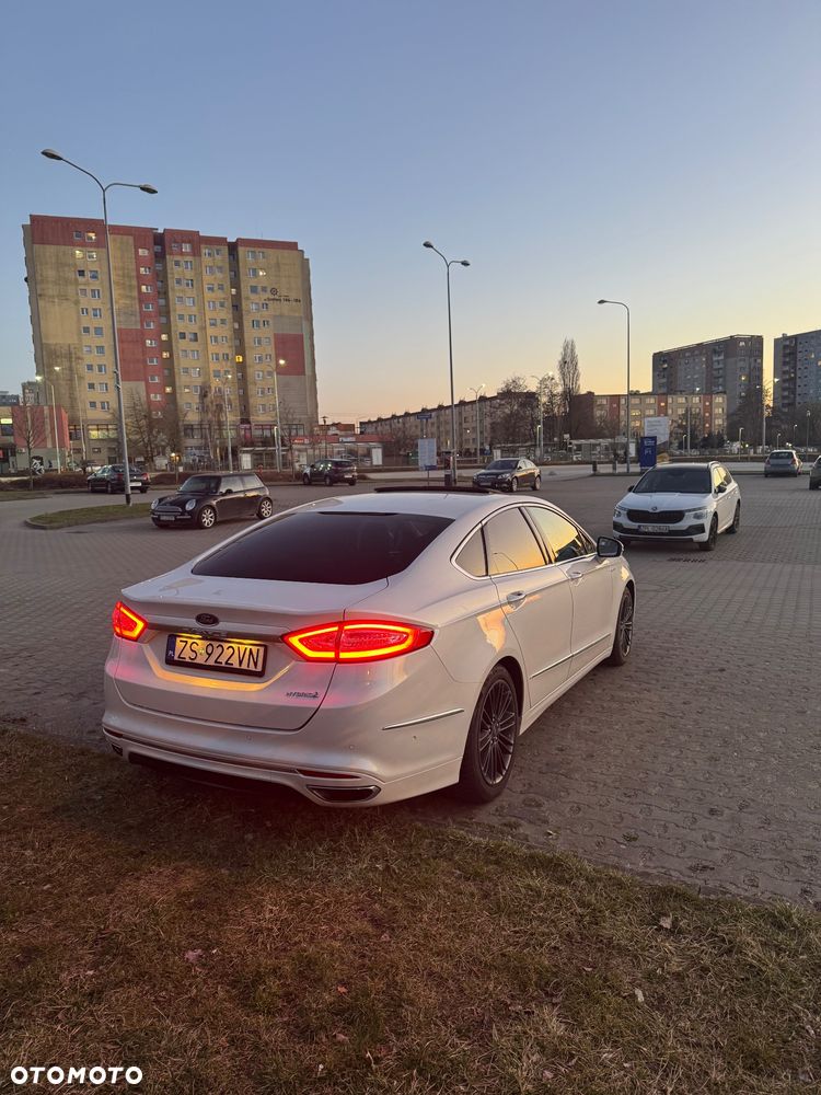 Ford Mondeo 2.0 Hybrid Vignale - 4