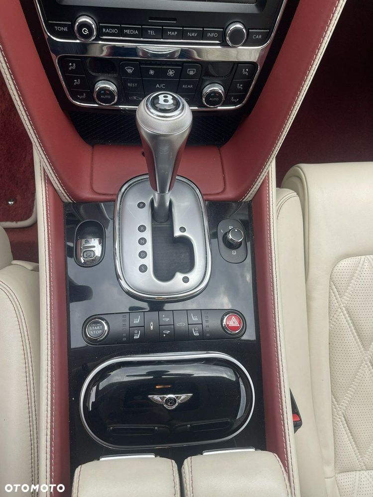 Bentley Continental GT V8 S - 11
