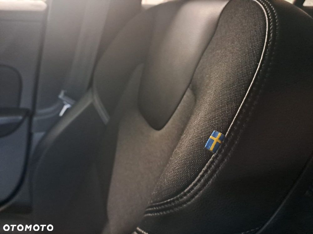 Volvo V60 D3 Momentum Pro - 8