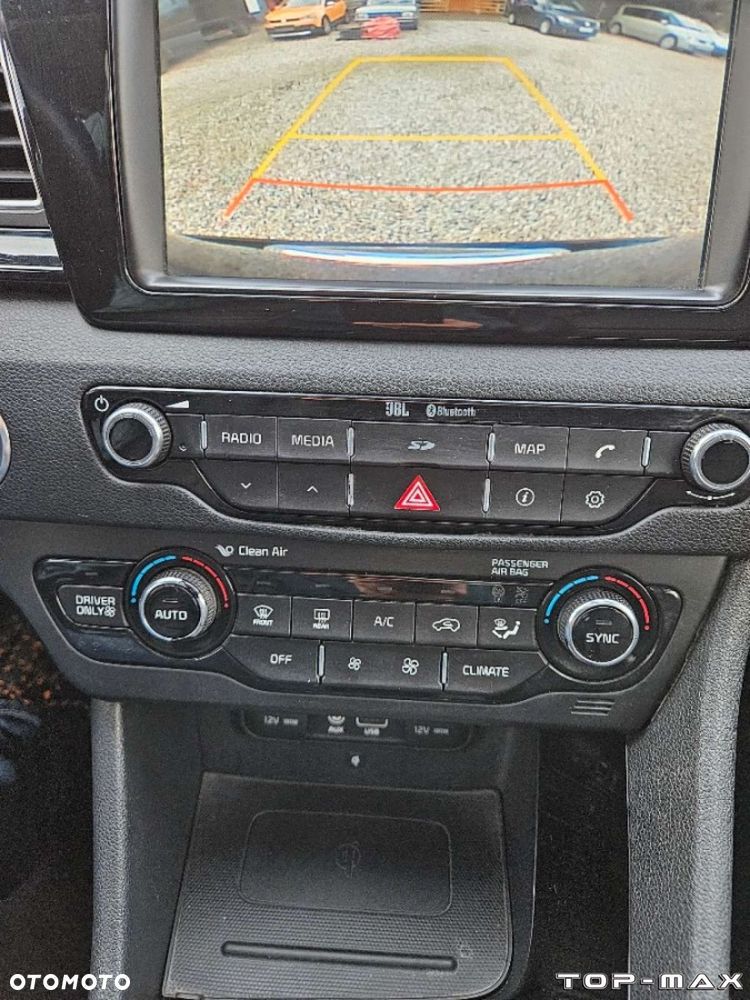 Kia Niro - 28