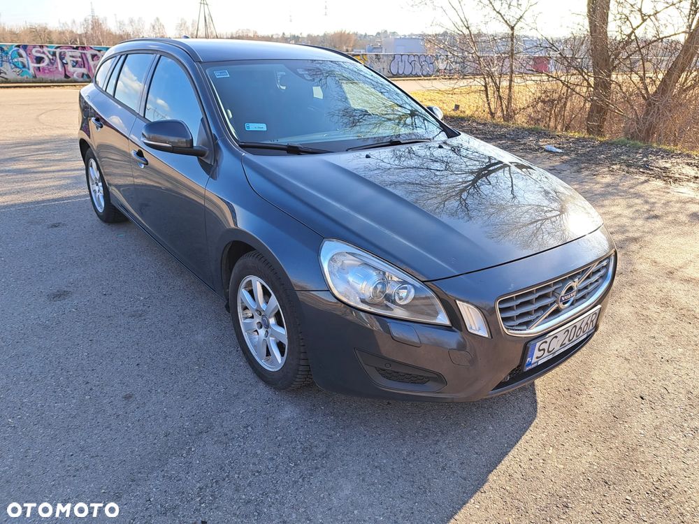 Volvo V60 D3 Kinetic - 2