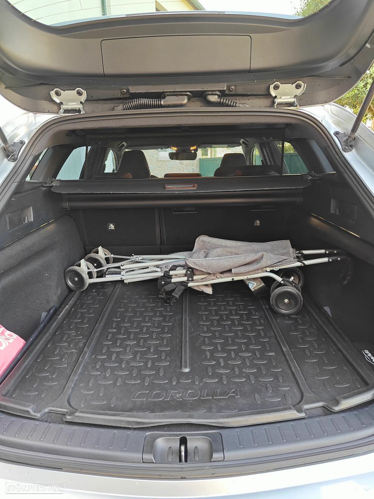 Toyota Corolla Touring Sports 1.8 Hybrid Comfort+P.Sport - 7