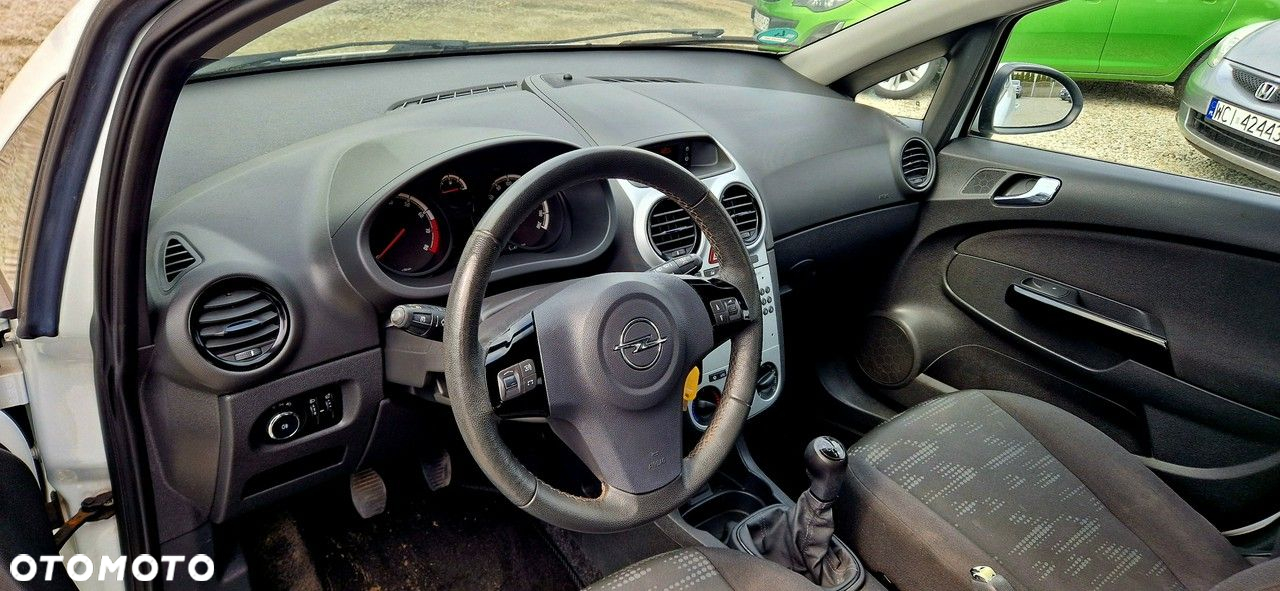 Opel Corsa - 21