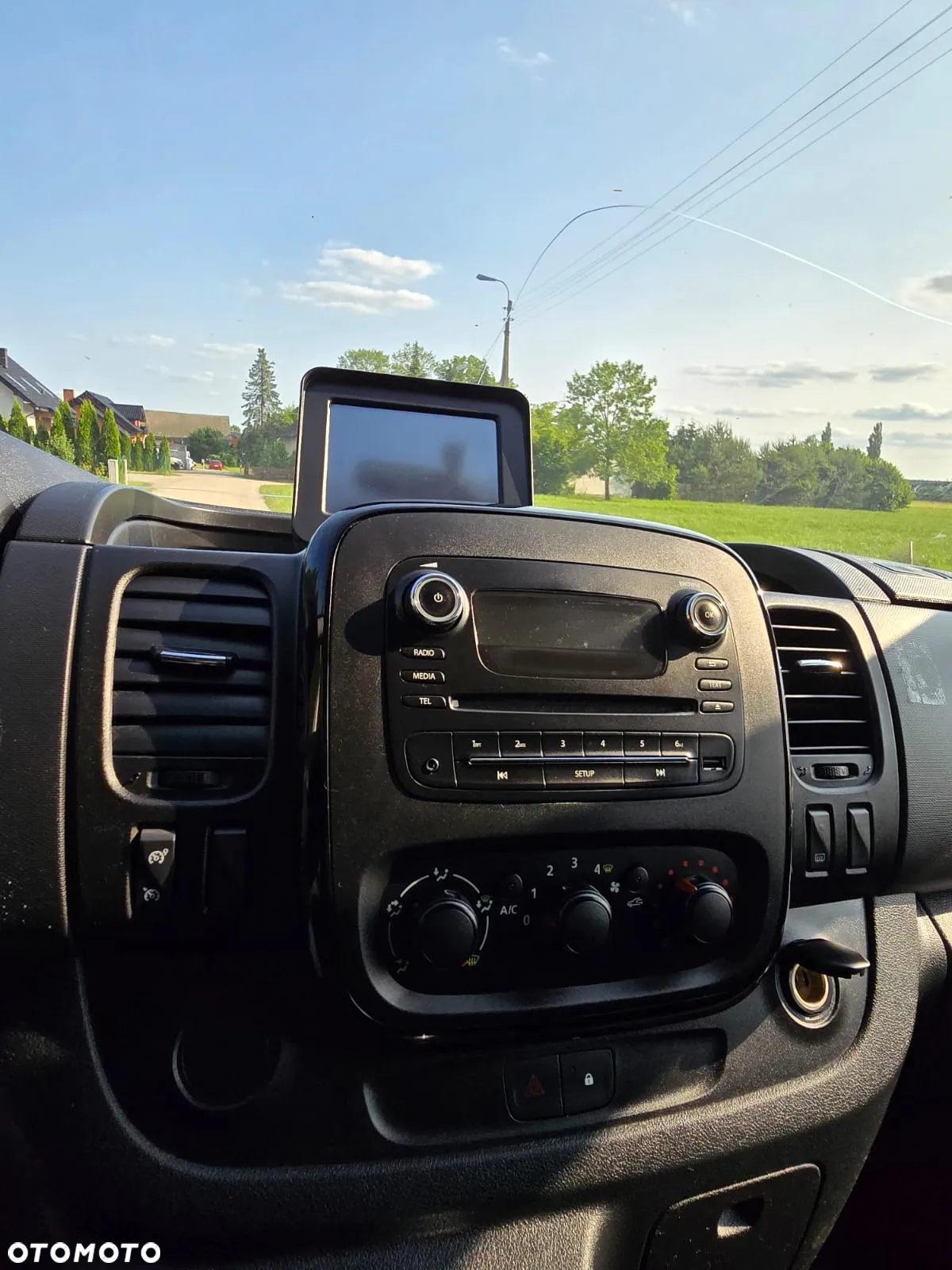 Opel Vivaro - 22
