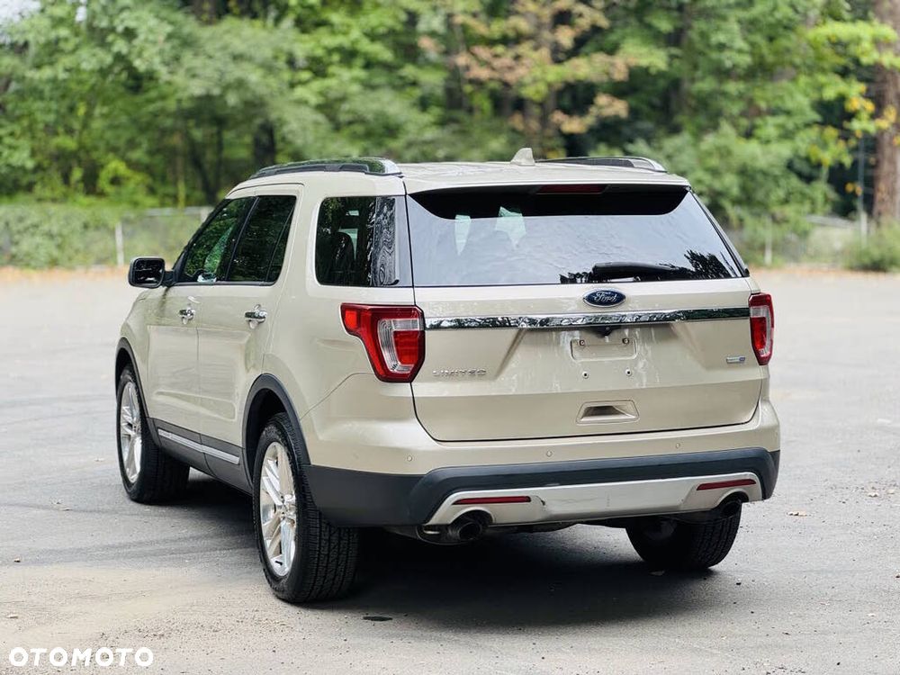 Ford Explorer - 7