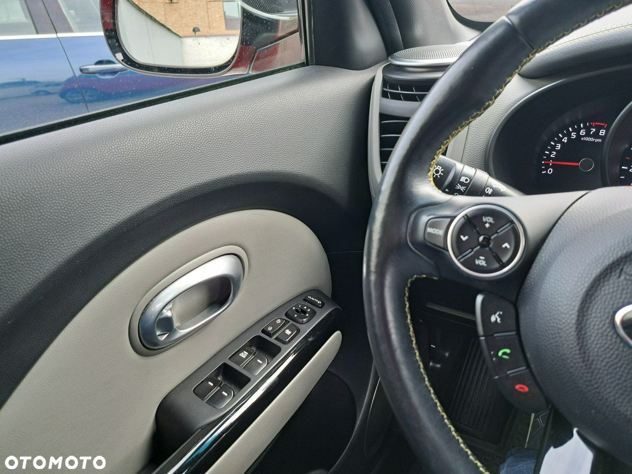Kia Soul 1.6 GDI XL - 26