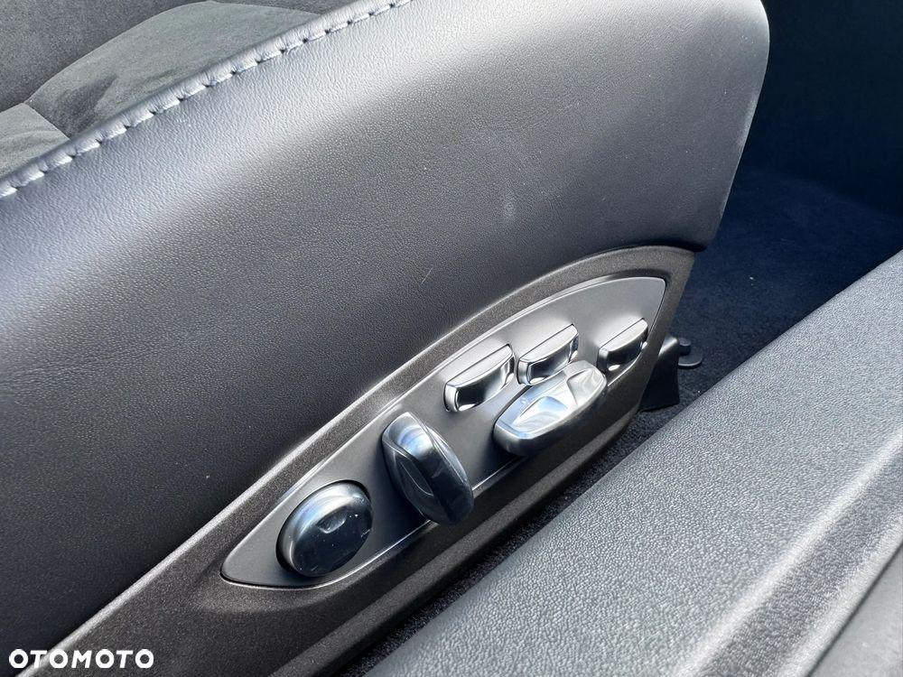 Porsche 718 Spyder - 26