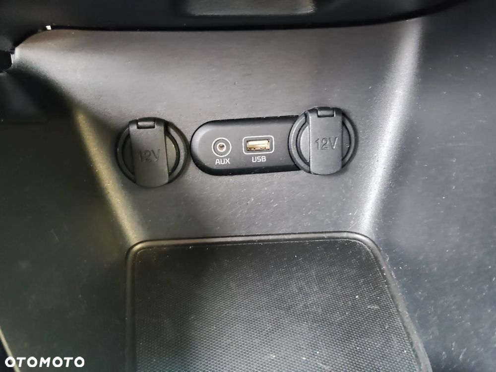 Kia Ceed 1.6 GDI Dream-Team Edition - 29