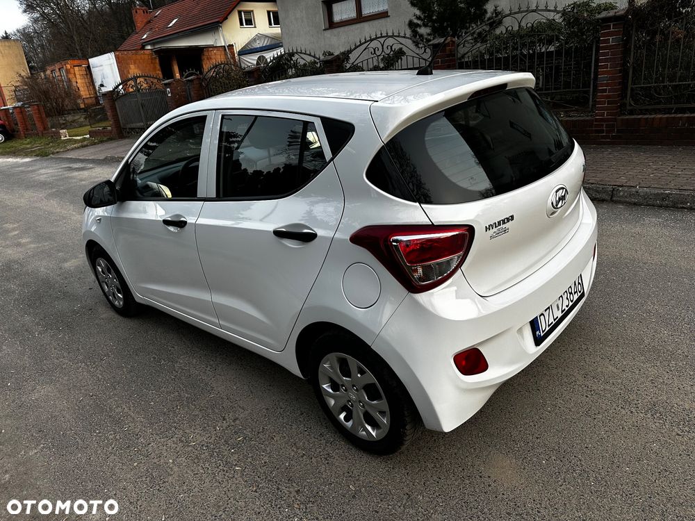 Hyundai i10 - 15