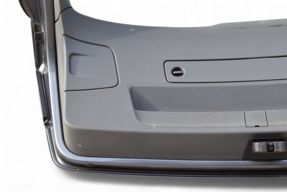 Klapa Bagażnika AUDI A4 B8 Kombi Lift 2013 Kod lakieru: LX7R - 13