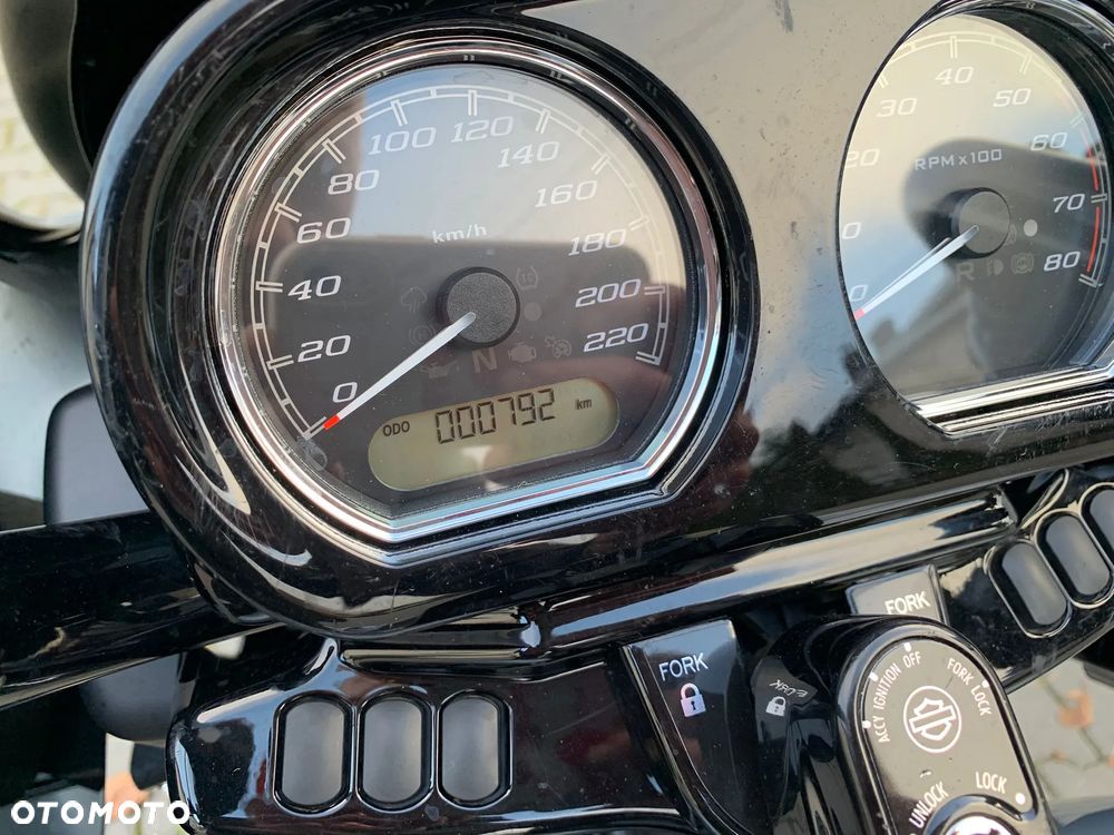 Harley-Davidson Tri Glide - 12