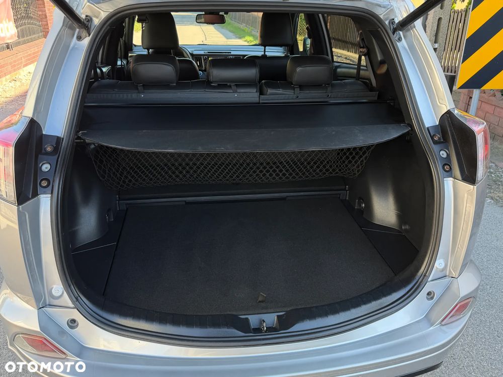 Toyota RAV4 Hybrid Selection 4x2 - 34