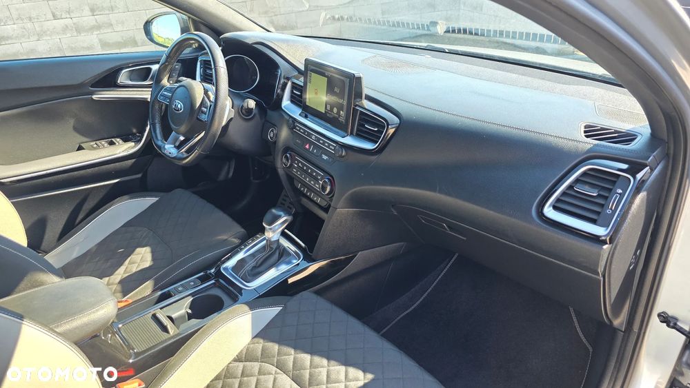 Kia ProCeed 1.6 CRDi DCT7 SCR GT LINE - 14