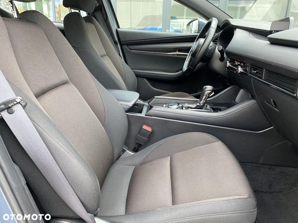Mazda 3 - 16