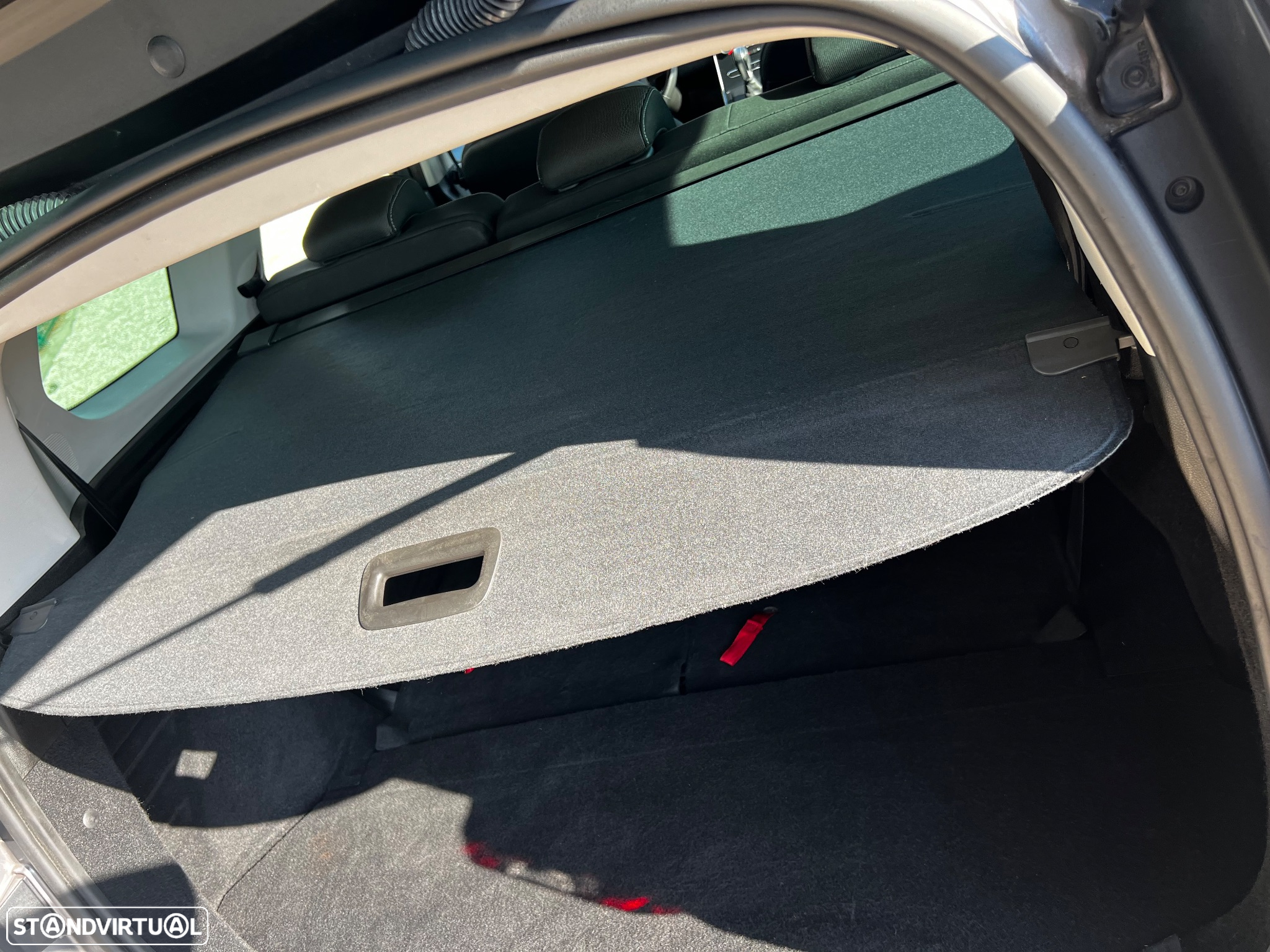 Renault Grand Scénic BLUE dCi 120 EDC LIMITED - 16