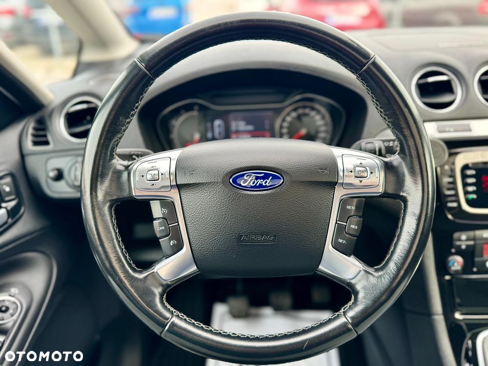 Ford S-Max 2.0 TDCi DPF Titanium X - 24