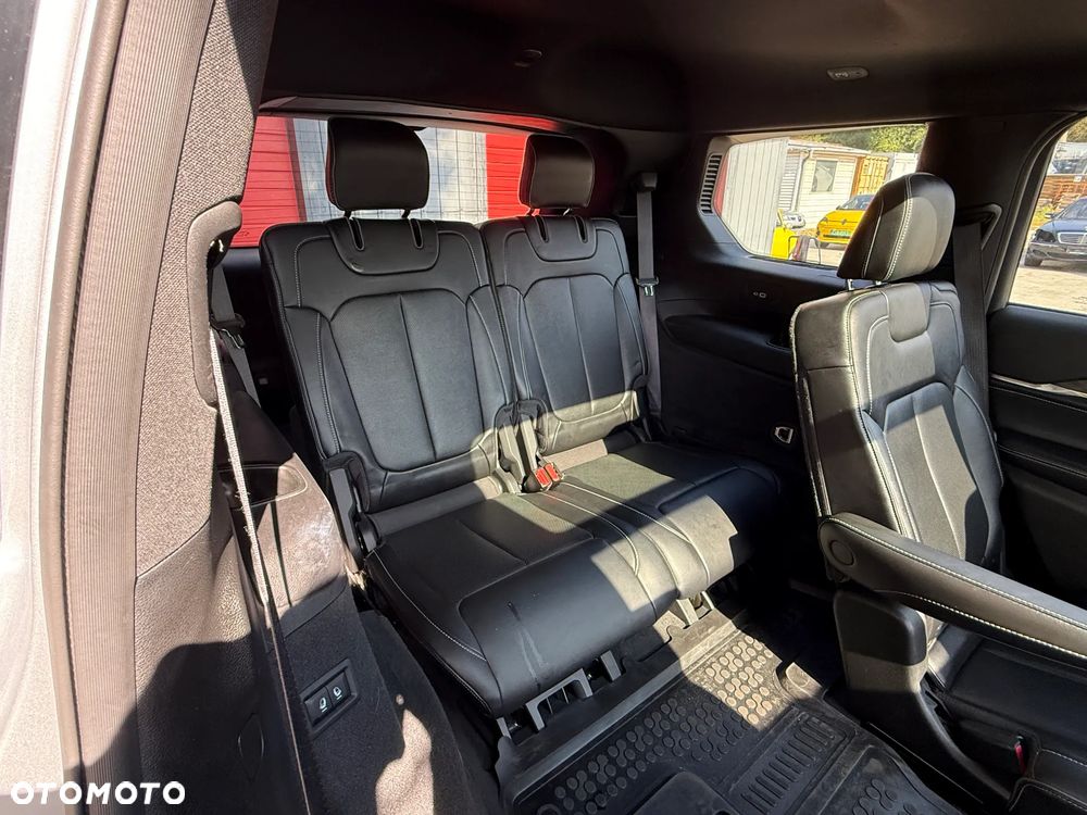 Jeep Grand Cherokee - 11