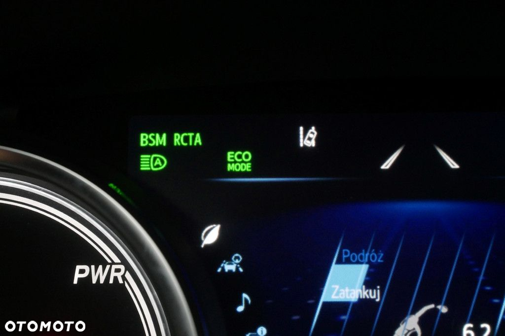 Toyota Camry - 24