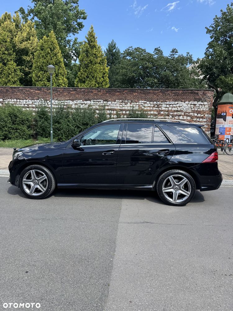 Mercedes-Benz GLE 250 d 4-Matic - 2