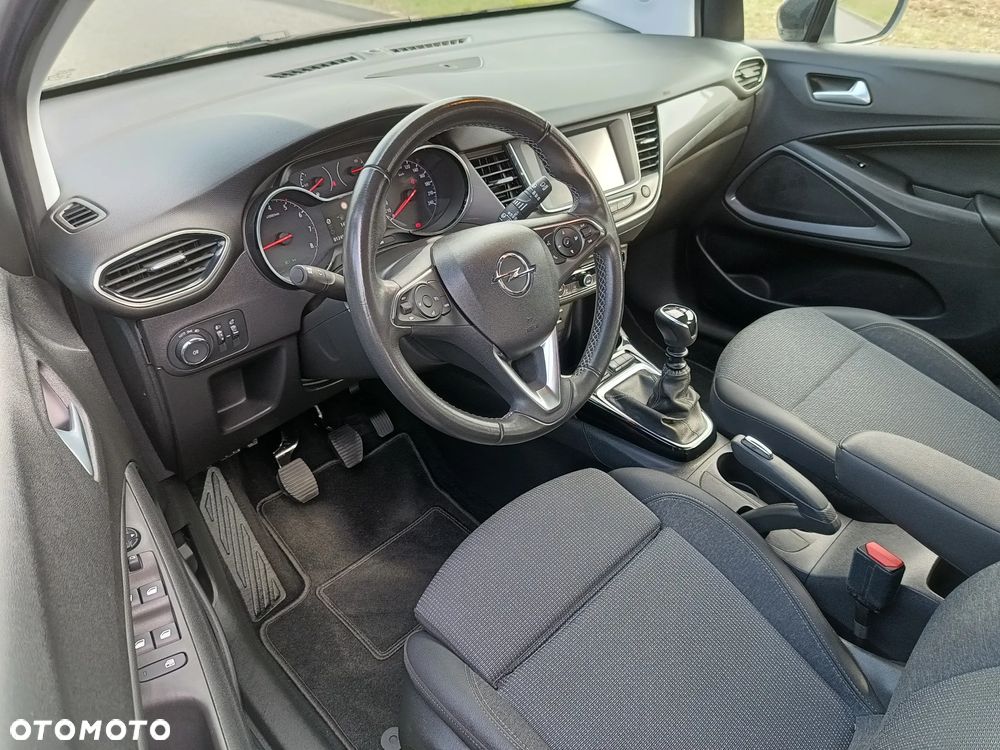 Opel Crossland X - 9