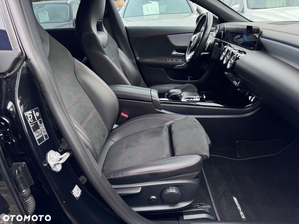 Mercedes-Benz CLA 220 AMG Line 7G-DCT - 7