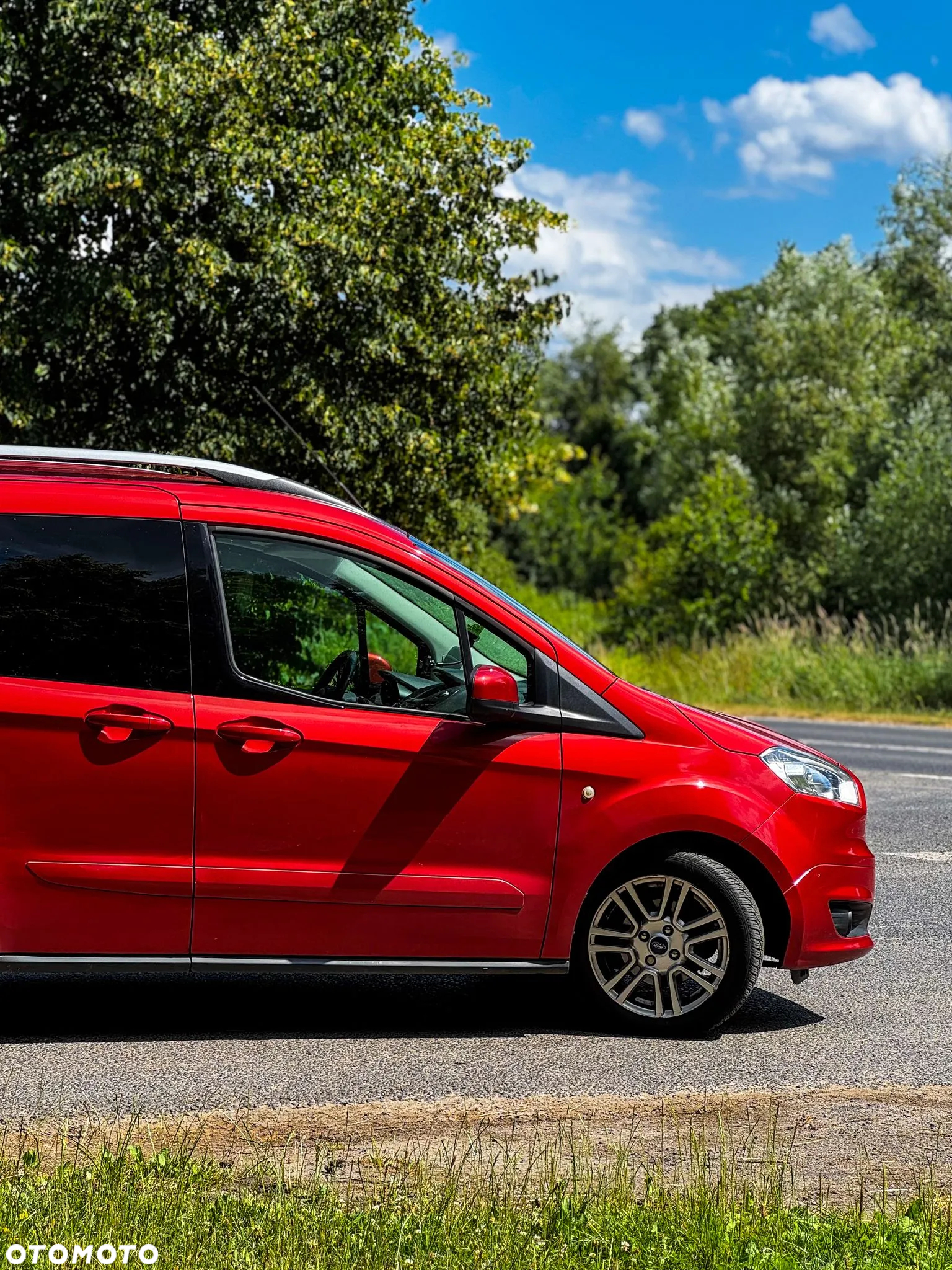 Ford Tourneo Courier 1.0 EcoBoost Titanium - 8