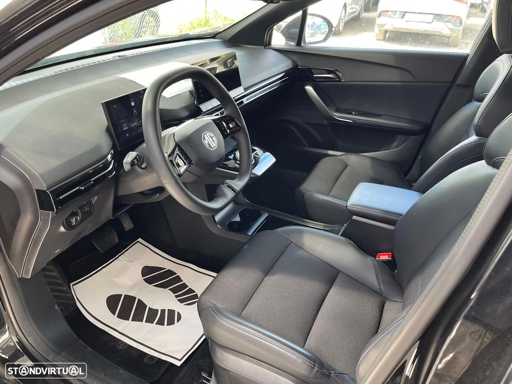 MG MG4 77 kWh Extended Range Luxury - 4
