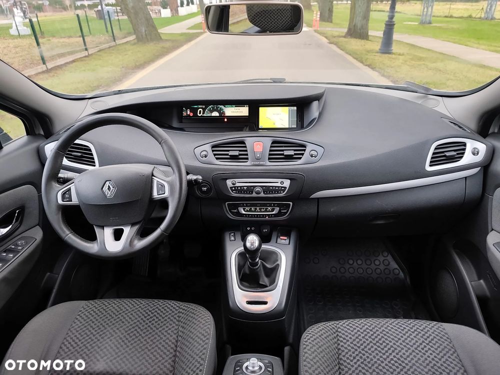 Renault Scenic 1.9 dCi Privilege - 7