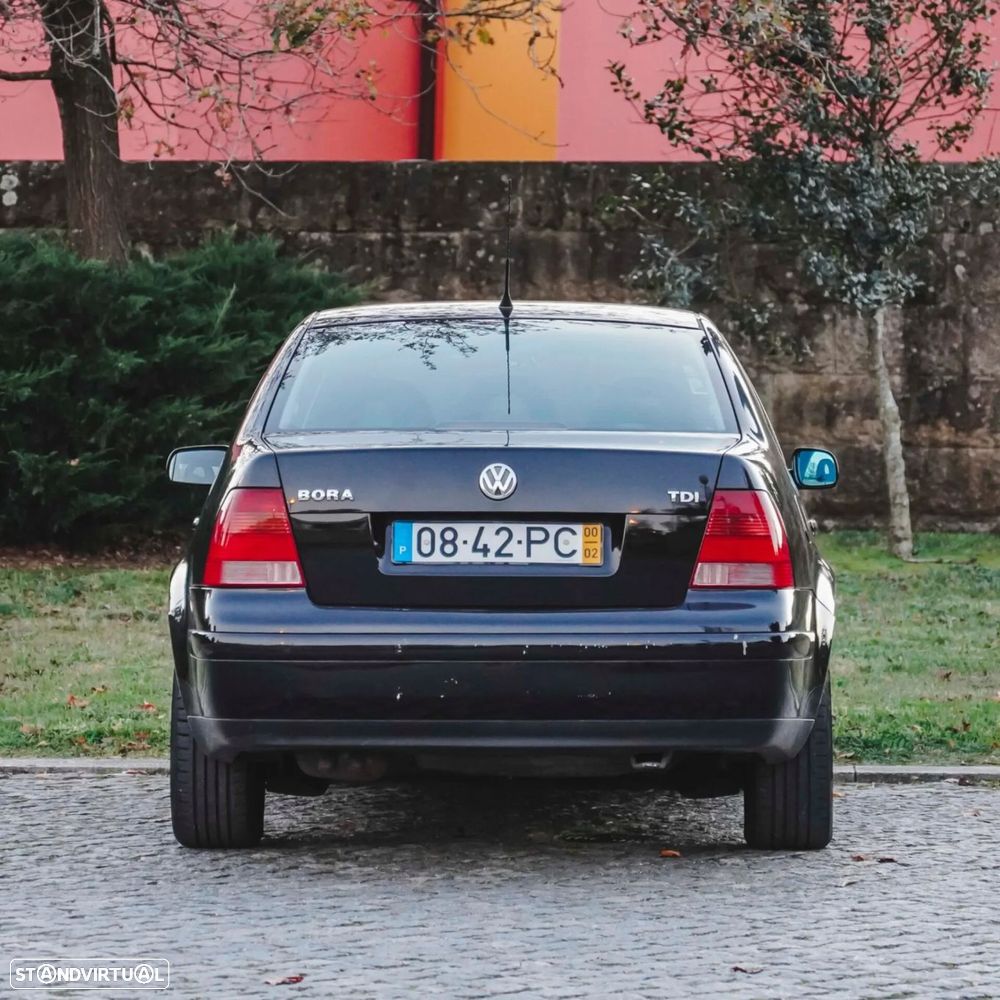 VW Bora 1.9 TDi Highline - 21