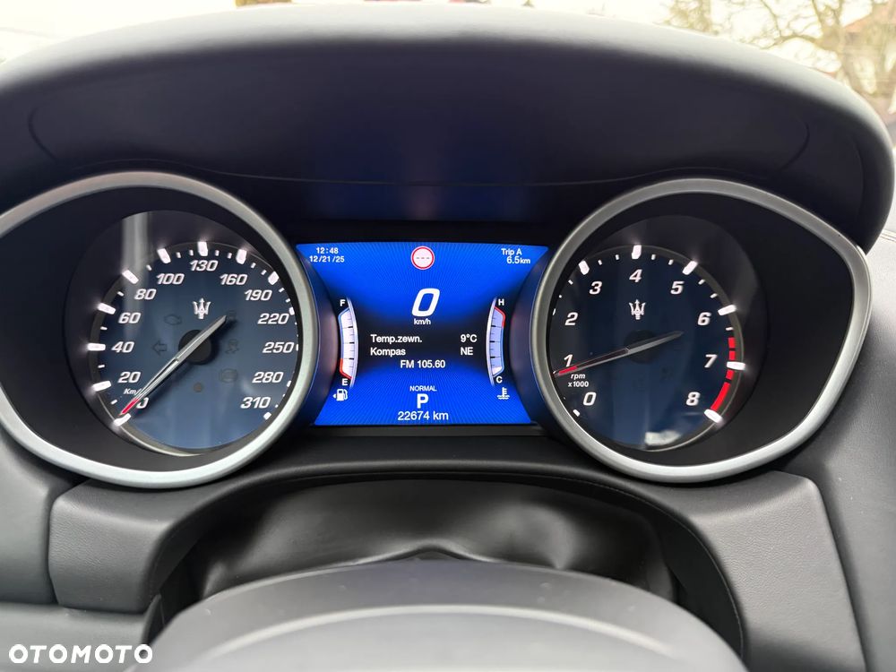 Maserati Ghibli S Q4 GranSport - 26